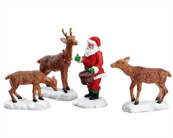 SANTA FEEDS REINDEER, SET OF 4